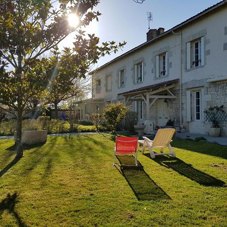 Domaine De Pelouaille - Chambre D'Hotes Saint-Jean-d'Angely Luaran gambar