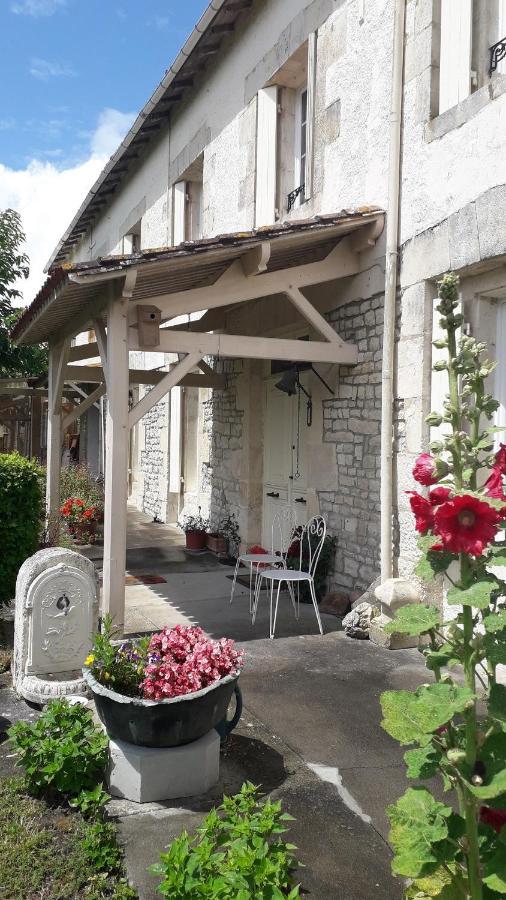Domaine De Pelouaille - Chambre D'Hotes Saint-Jean-d'Angely Luaran gambar